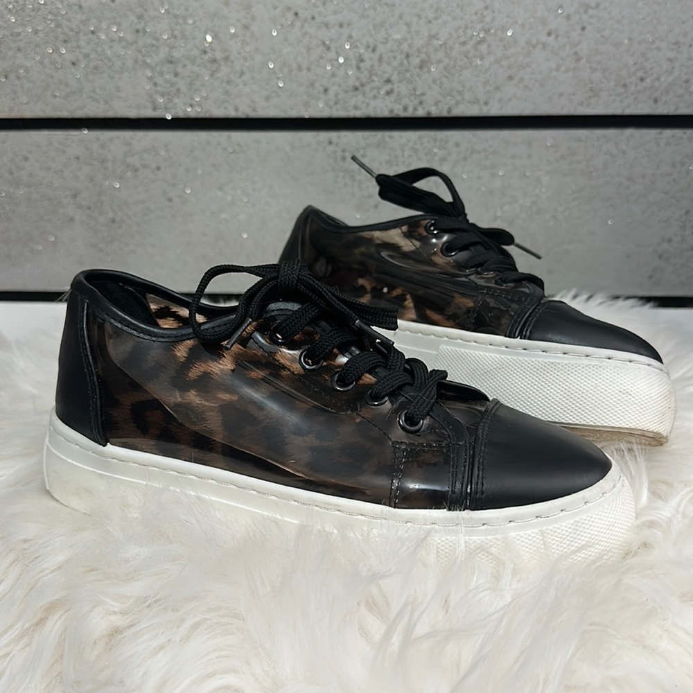 Animal print sneaker